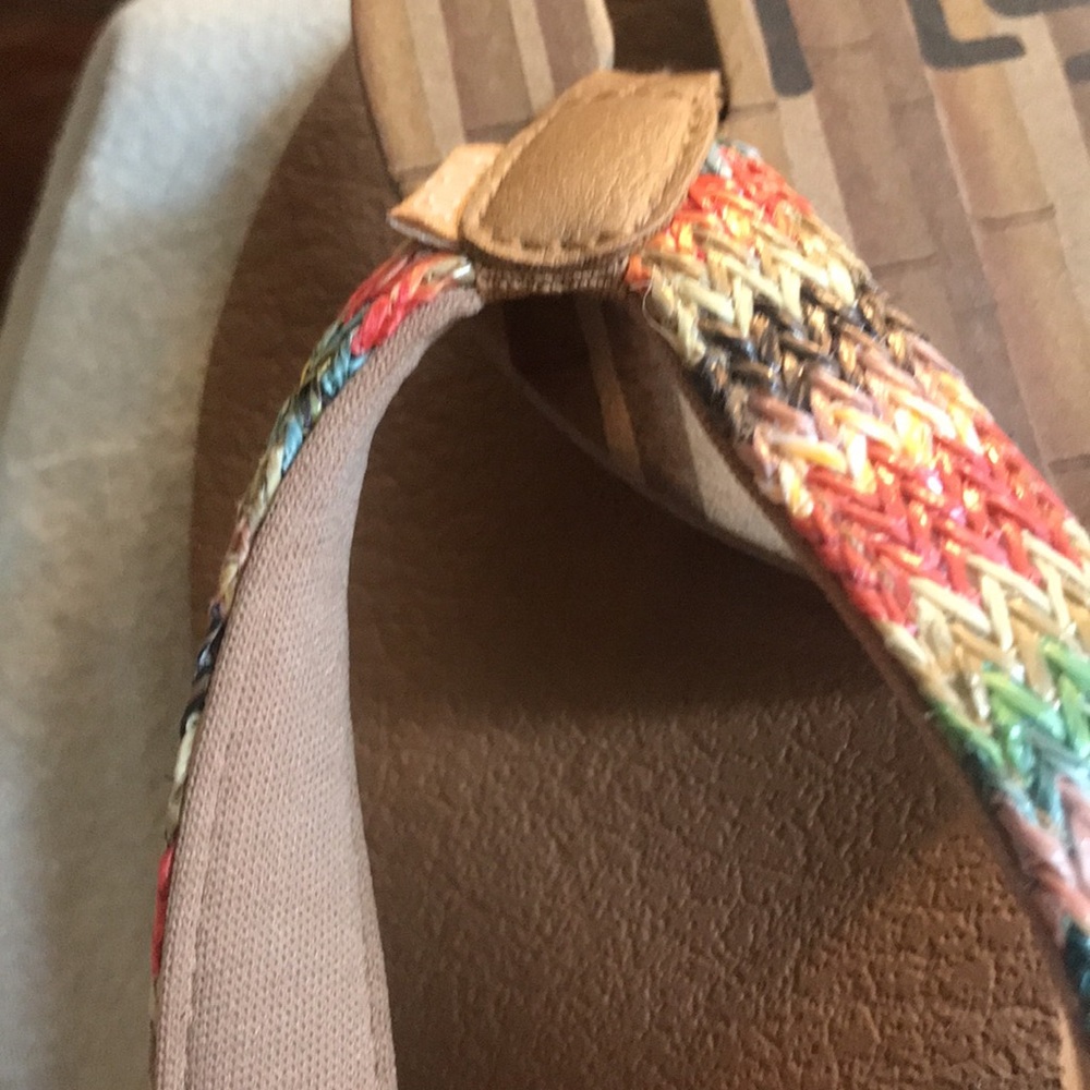 NWT~ Flojos Multicolor Flip Flops - Picture 3 of 5